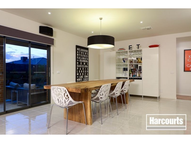 22 Tarcoola Way, Sandhurst VIC 3977