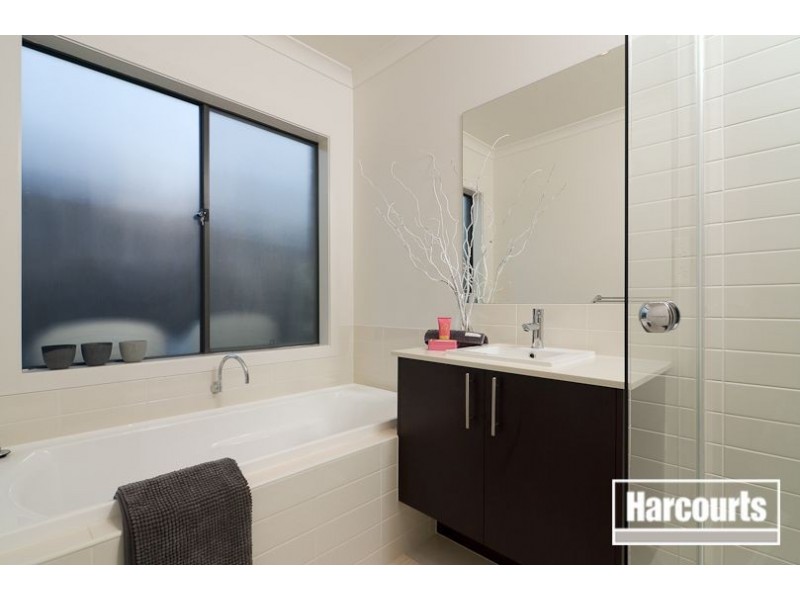 22 Tarcoola Way, Sandhurst VIC 3977