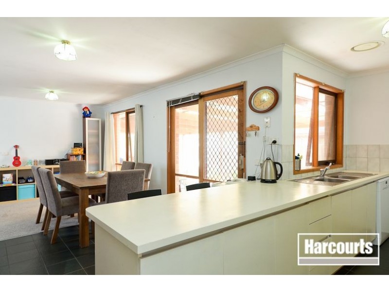 15 Tyntynder Drive, Carrum Downs VIC 3201