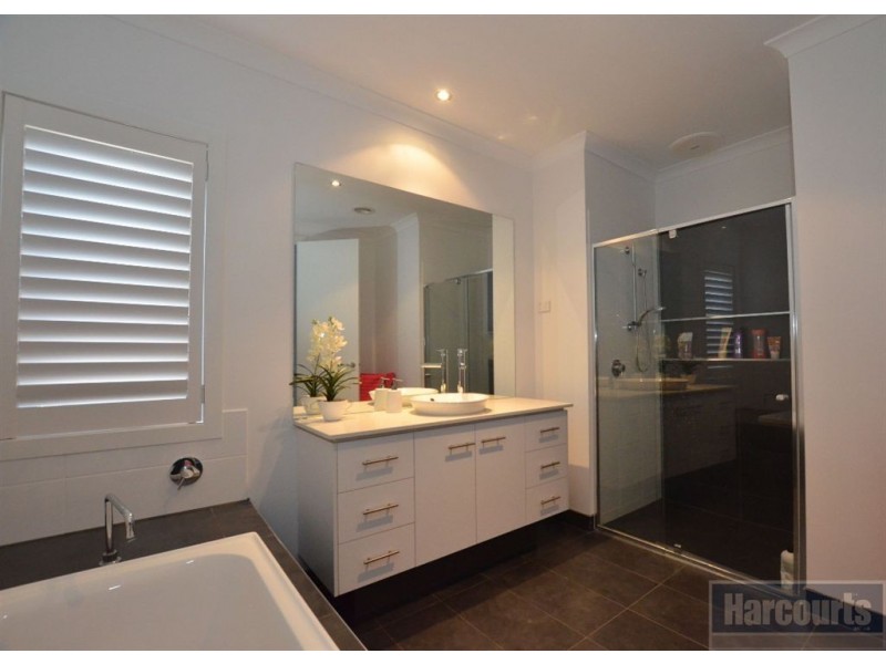 32 Ethereal Way, Sandhurst VIC 3977