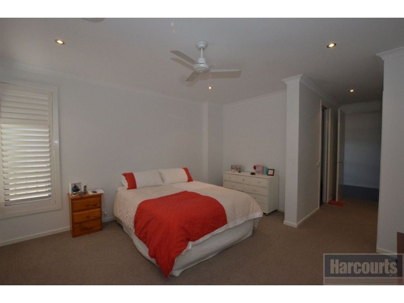 32 Ethereal Way, Sandhurst VIC 3977