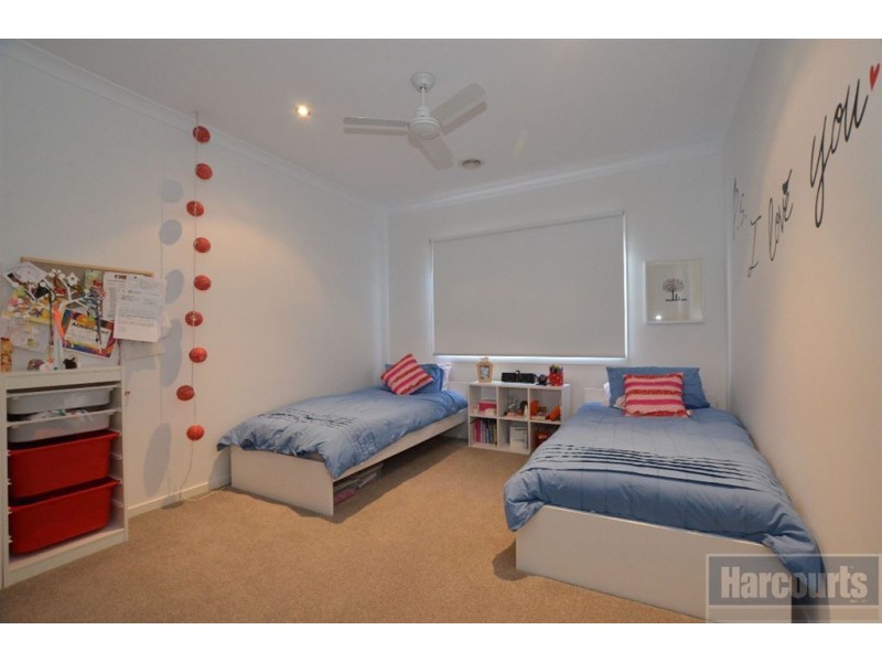 32 Ethereal Way, Sandhurst VIC 3977