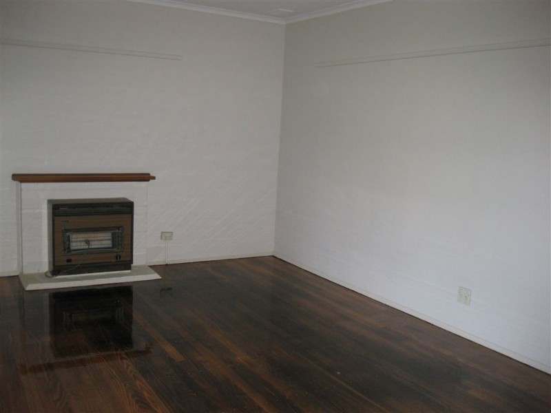 19 Pine Street, Frankston North VIC 3200