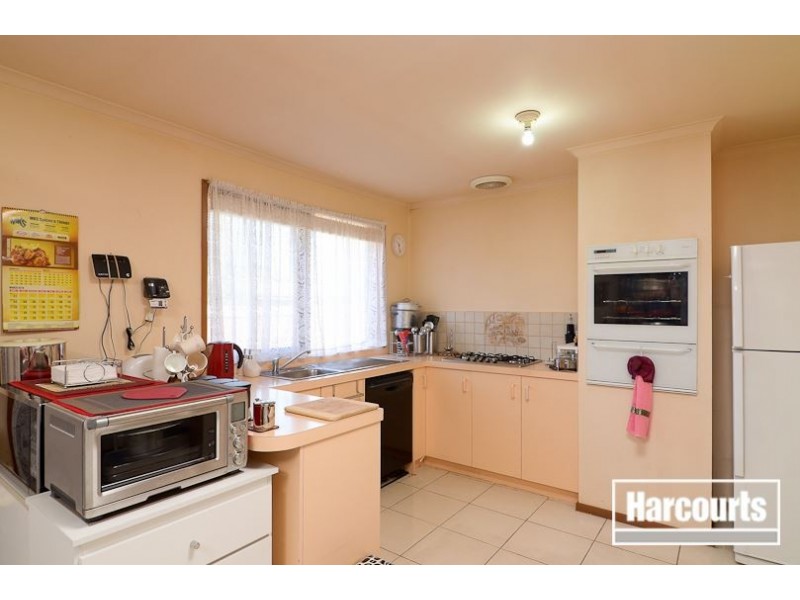 25 Paras Drive, Carrum Downs VIC 3201