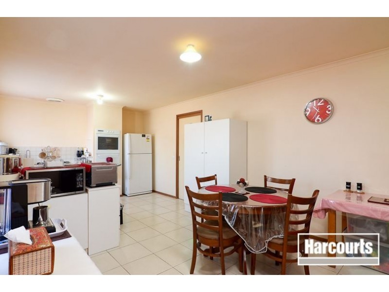 25 Paras Drive, Carrum Downs VIC 3201