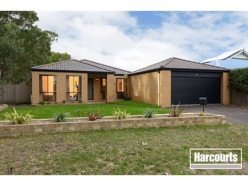 22 Captain Cook Close, Skye VIC 3977