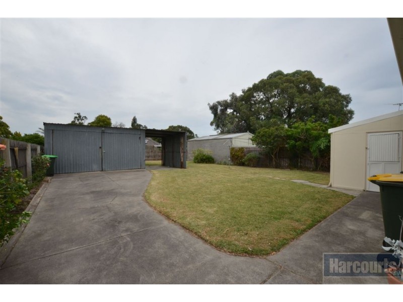 13 Fellowes Street, Seaford VIC 3198