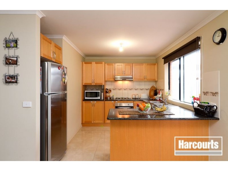 8 Omega Street, Carrum Downs VIC 3201