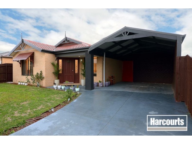 8 Omega Street, Carrum Downs VIC 3201