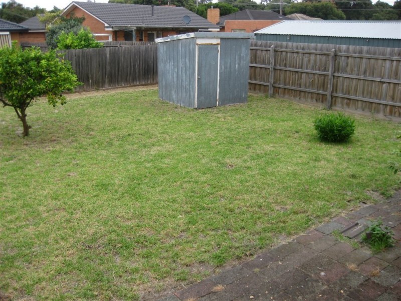 8 Selsey Street, Seaford VIC 3198