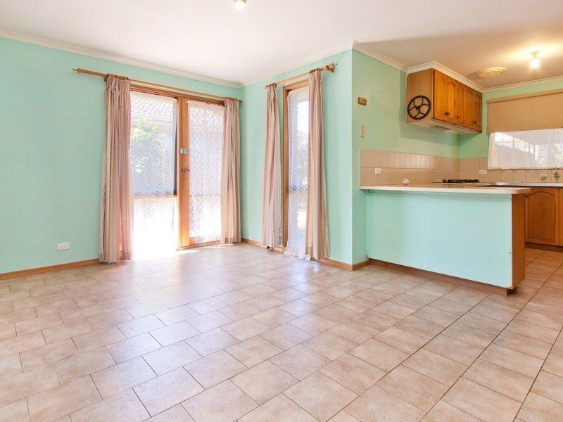 1 Carrington Cres, Carrum Downs VIC 3201