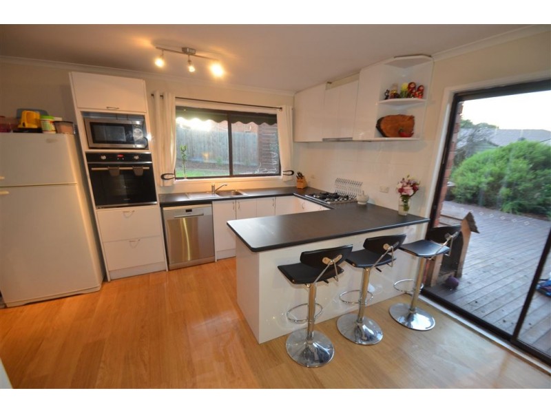 30 Carrington Crescent, Carrum Downs VIC 3201