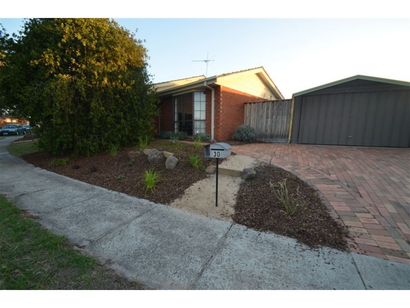30 Carrington Crescent, Carrum Downs VIC 3201