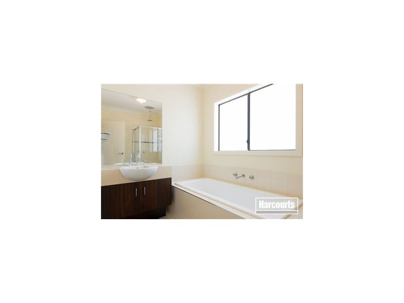 9 Dina Retreat, Carrum Downs VIC 3201