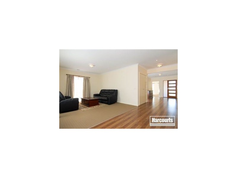 9 Dina Retreat, Carrum Downs VIC 3201