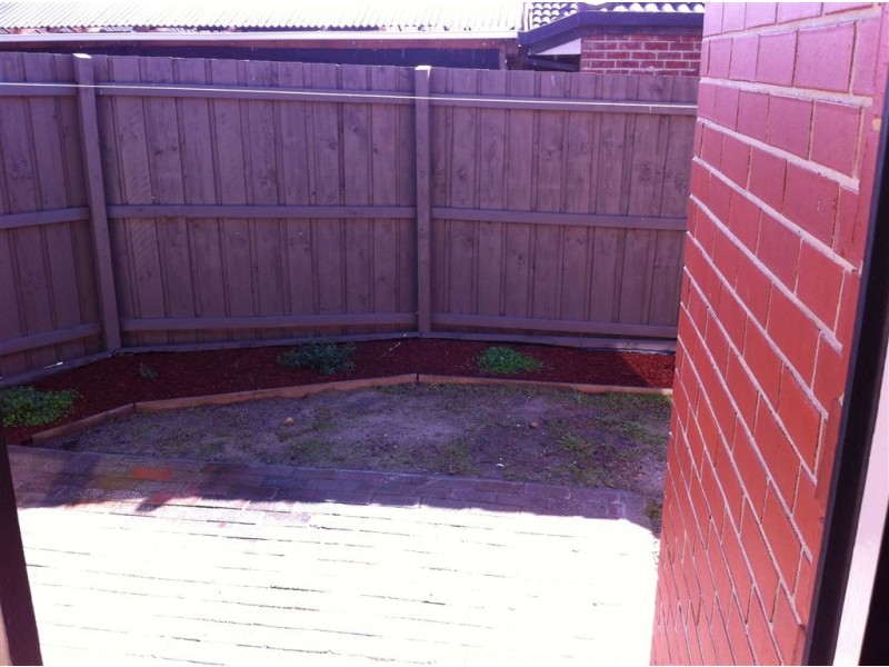 2 Moodie Court, Carrum Downs VIC 3201