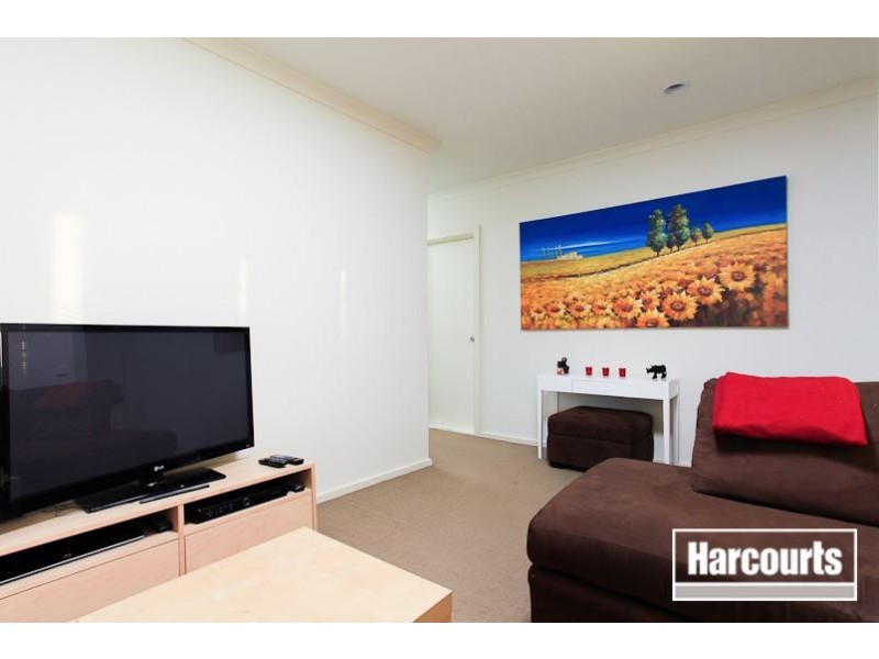 24 Lats Avenue, Carrum Downs VIC 3201