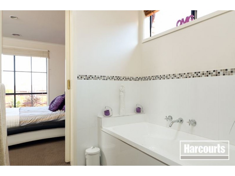 10 Belgrave Place, Carrum Downs VIC 3201