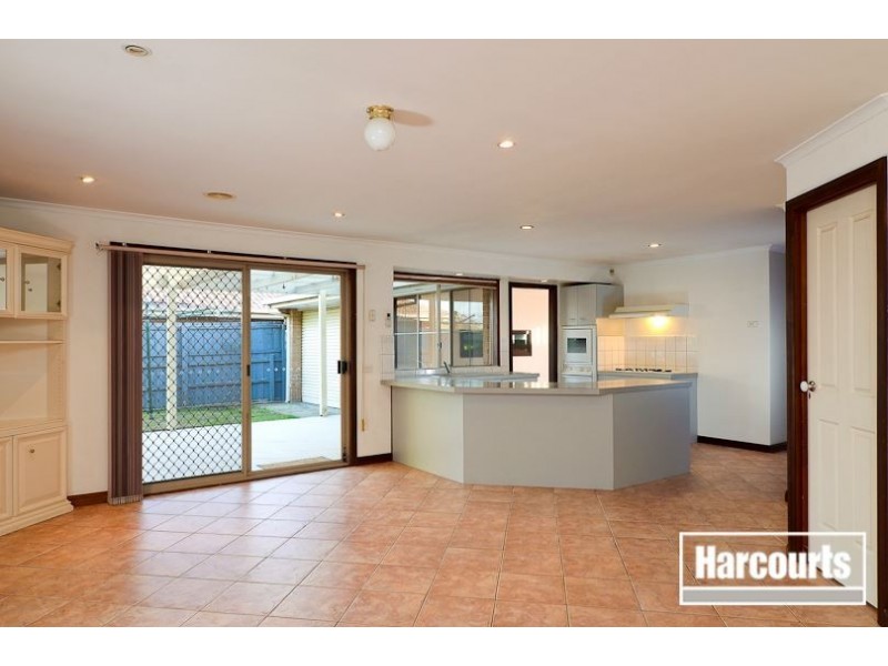 8 Stradbrook Court, Carrum Downs VIC 3201