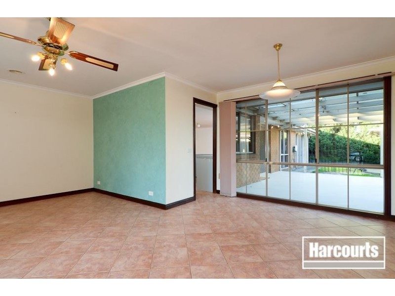 8 Stradbrook Court, Carrum Downs VIC 3201