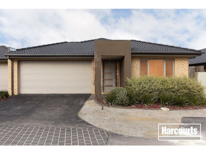 2/106 Broderick Road, Carrum Downs VIC 3201