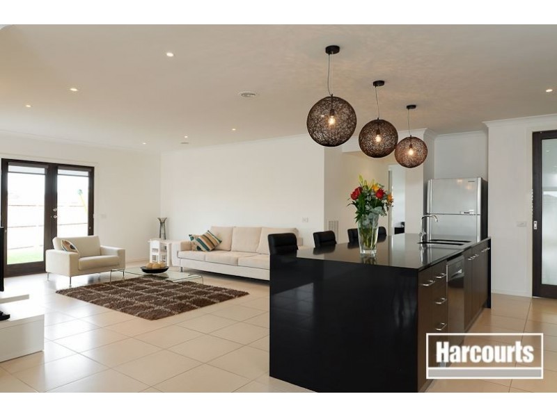 15 Malua Circuit, Sandhurst VIC 3977