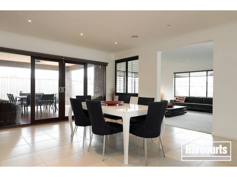 15 Malua Circuit, Sandhurst VIC 3977