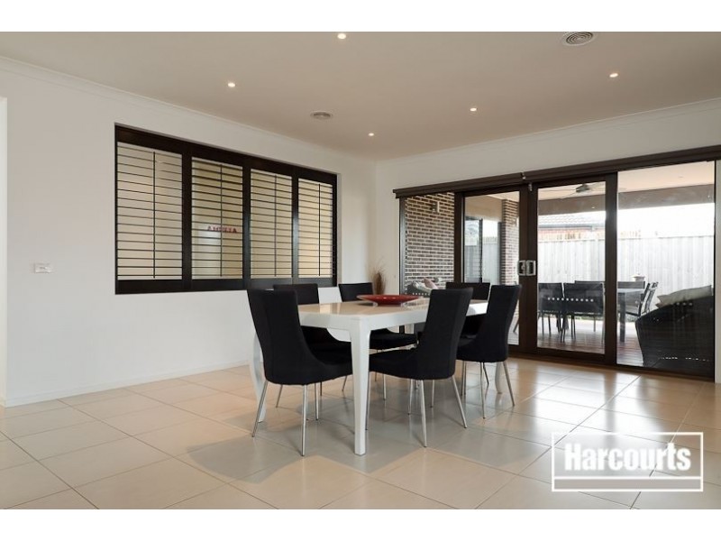 15 Malua Circuit, Sandhurst VIC 3977