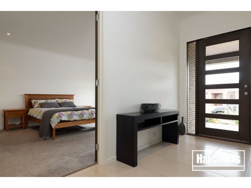 15 Malua Circuit, Sandhurst VIC 3977