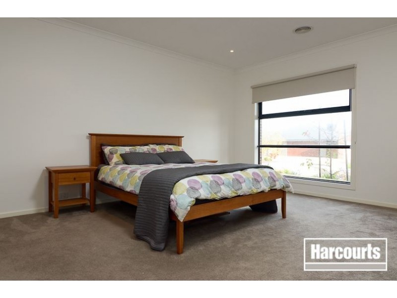 15 Malua Circuit, Sandhurst VIC 3977