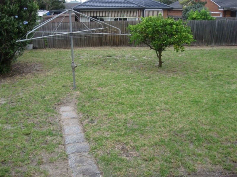 8 Selsey Street, Seaford VIC 3198