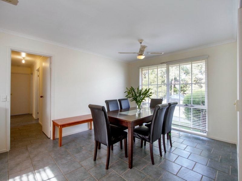 2 Belgrave Place, Carrum Downs VIC 3201