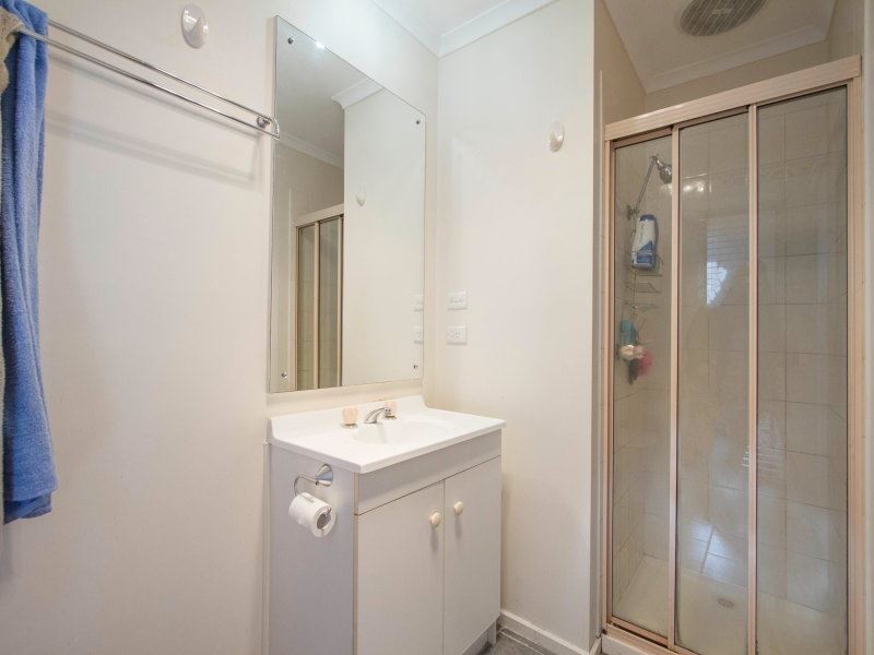 2 Belgrave Place, Carrum Downs VIC 3201