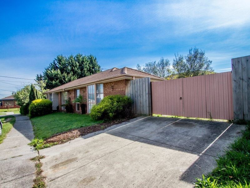 2 Belgrave Place, Carrum Downs VIC 3201