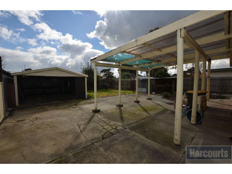 51 Laurina Crescent, Frankston North VIC 3200