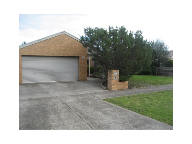 10 Rodney Court, Skye VIC 3977