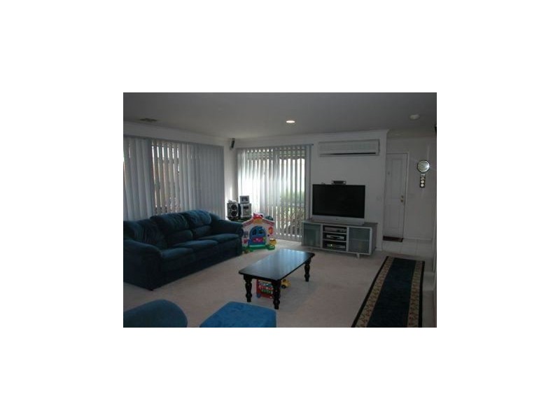 10 Rodney Court, Skye VIC 3977