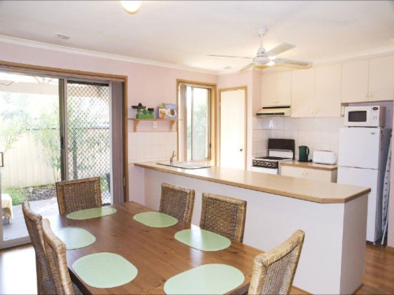 1/14 Charles Street, Seaford VIC 3198