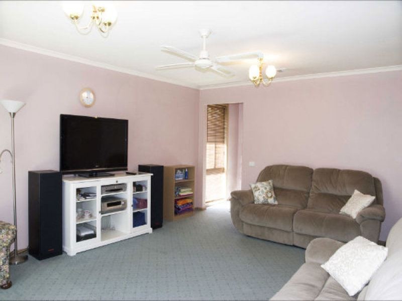 1/14 Charles Street, Seaford VIC 3198