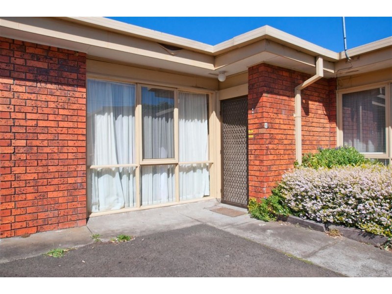 4/18 Carder Avenue, Seaford VIC 3198
