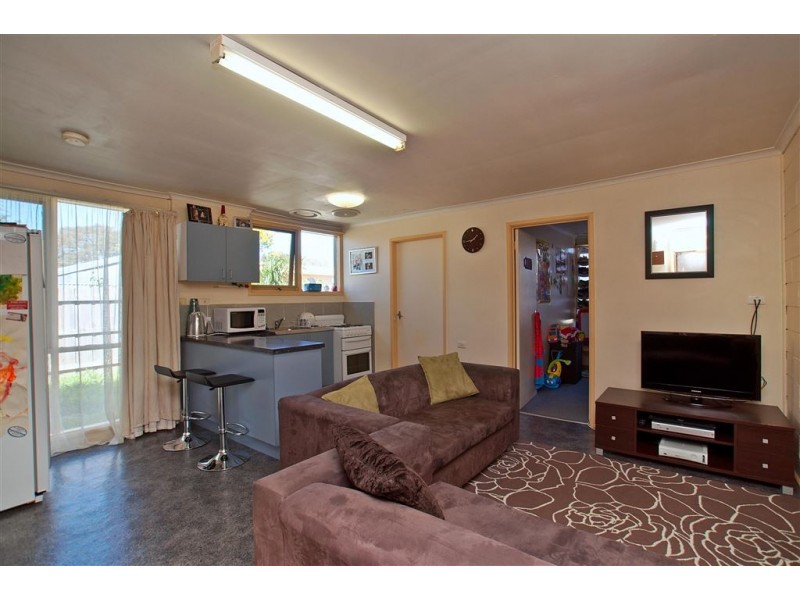 4/18 Carder Avenue, Seaford VIC 3198