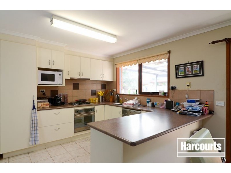 34 Quarrion Drive, Carrum Downs VIC 3201