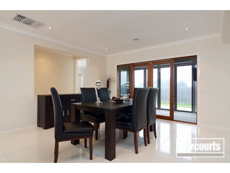 19 Malua Circuit, Sandhurst VIC 3977