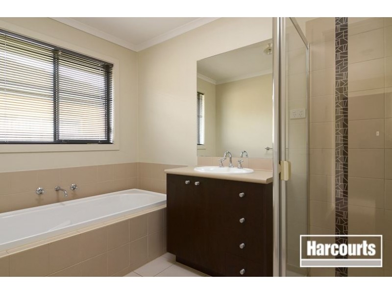 9 Garnet Close, Skye VIC 3977