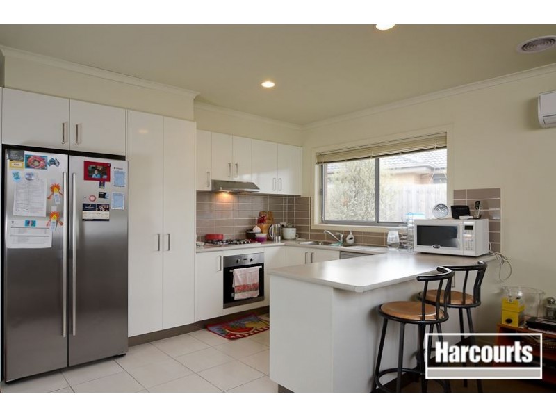 1/104 Broderick Road, Carrum Downs VIC 3201