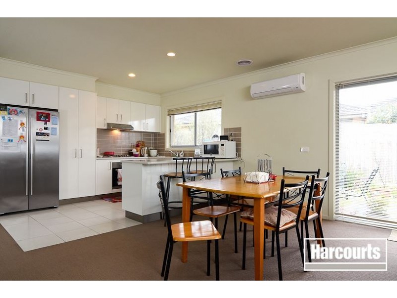 1/104 Broderick Road, Carrum Downs VIC 3201