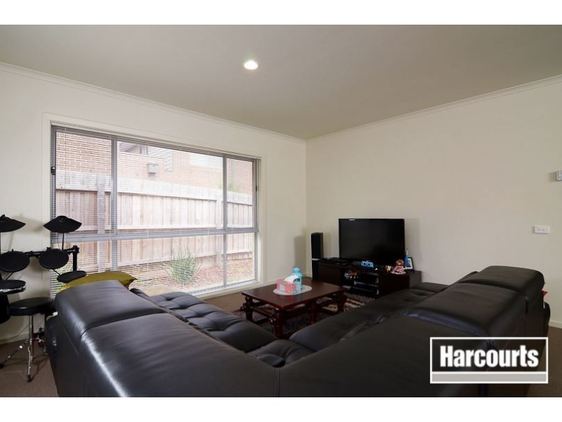 1/104 Broderick Road, Carrum Downs VIC 3201