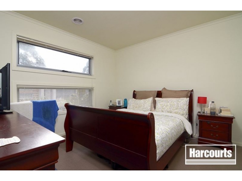 1/104 Broderick Road, Carrum Downs VIC 3201