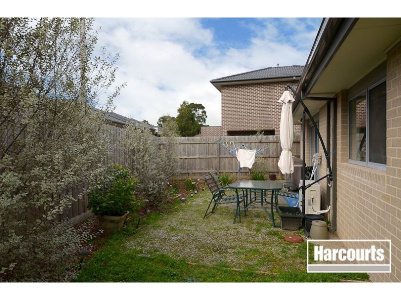 1/104 Broderick Road, Carrum Downs VIC 3201