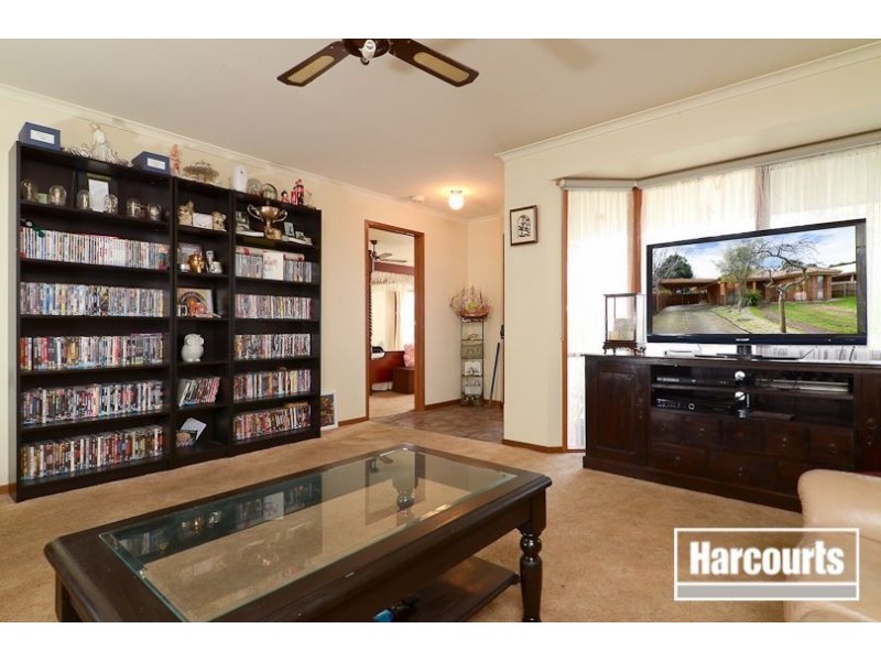 9 Marinda Drive, Skye VIC 3977